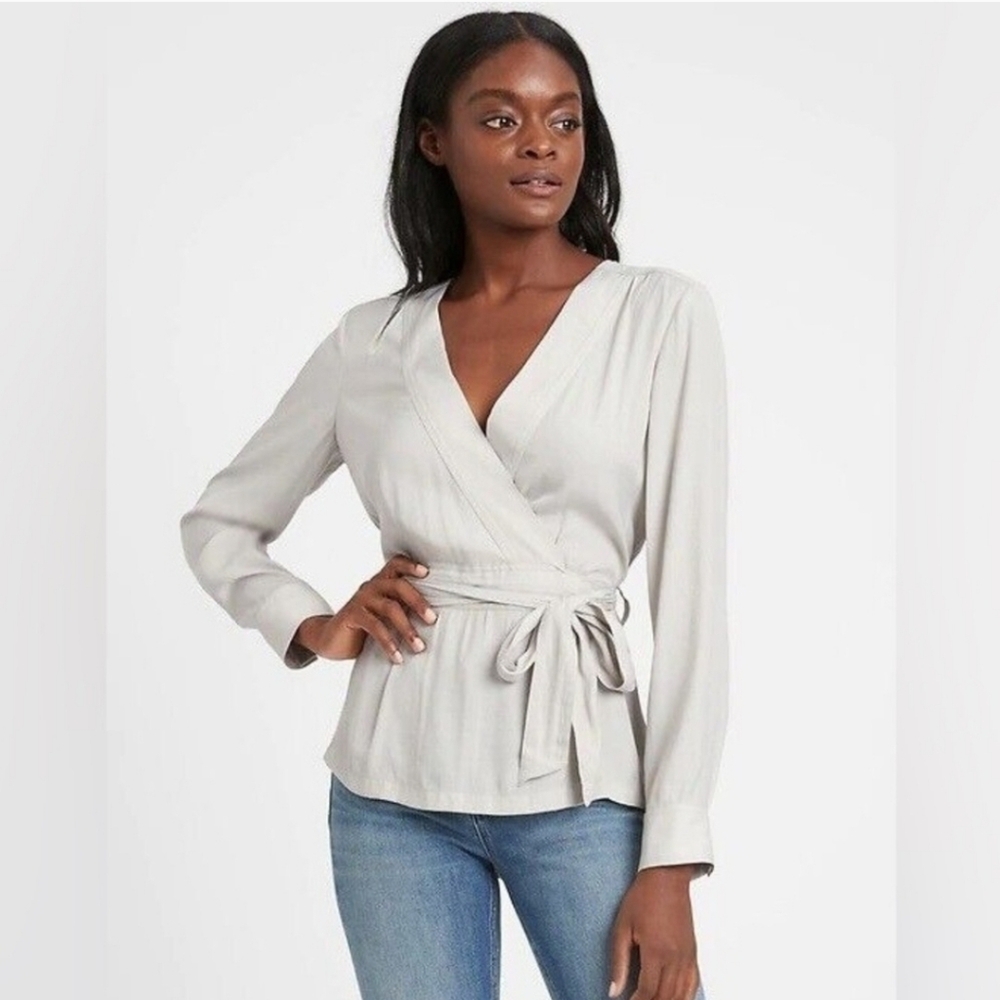 NWT Banana Republic Grey Elegant Wrap Top